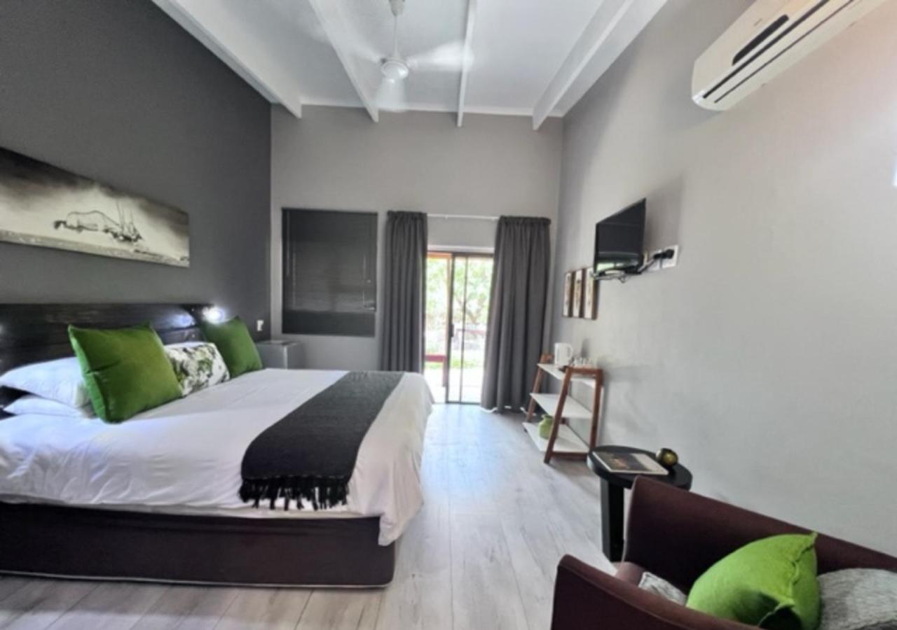 ทูราโก้ลอดจ์ Bed & Breakfast มาร์ลอทพาร์ค ภายนอก รูปภาพ