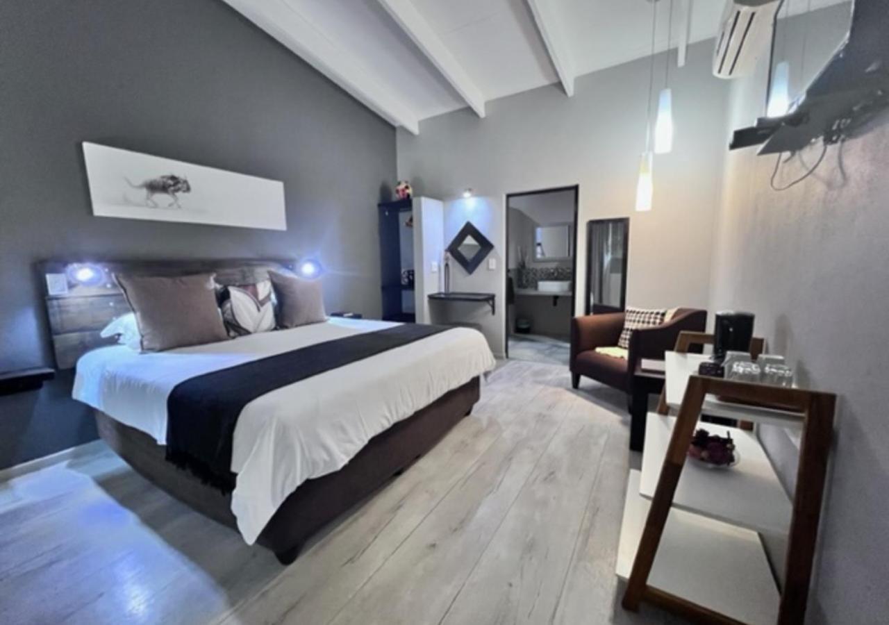 ทูราโก้ลอดจ์ Bed & Breakfast มาร์ลอทพาร์ค ภายนอก รูปภาพ
